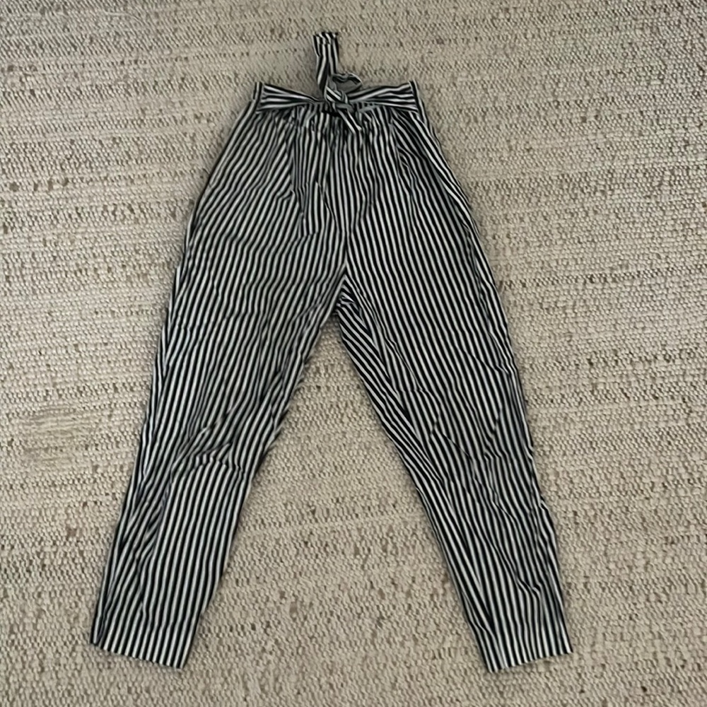 Zara striped cropped pants with a bow